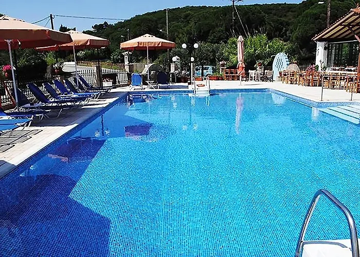 Silver Beach Koukounaries *