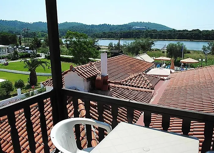 Silver Beach Koukounaries * Koukounaries