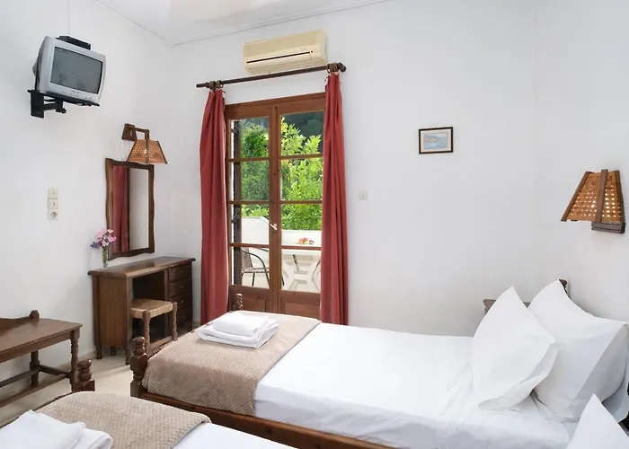 Silver Beach Koukounaries Hotel *