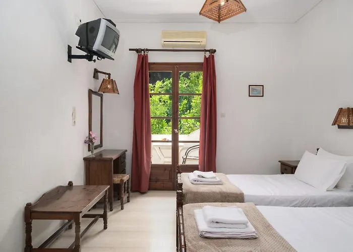 Silver Beach Koukounaries Hotel *