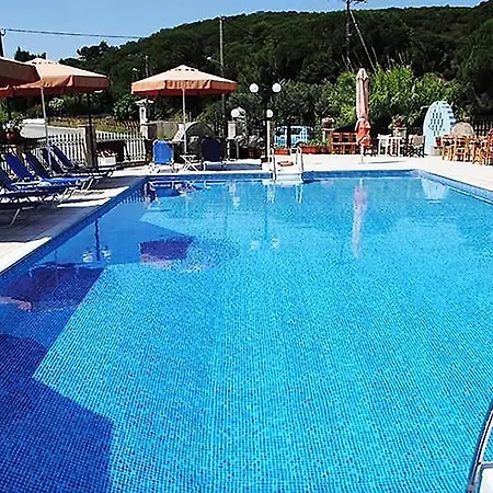 Silver Beach Koukounaries *