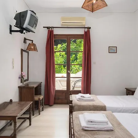 Silver Beach Koukounaries Hotel *